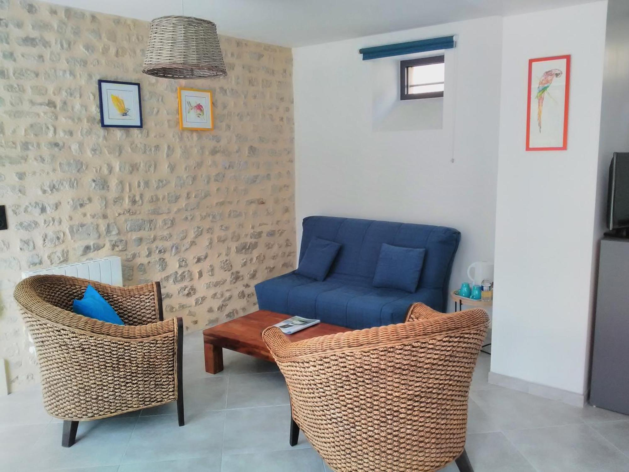 La Maison Periot Trevieres Phòng bức ảnh